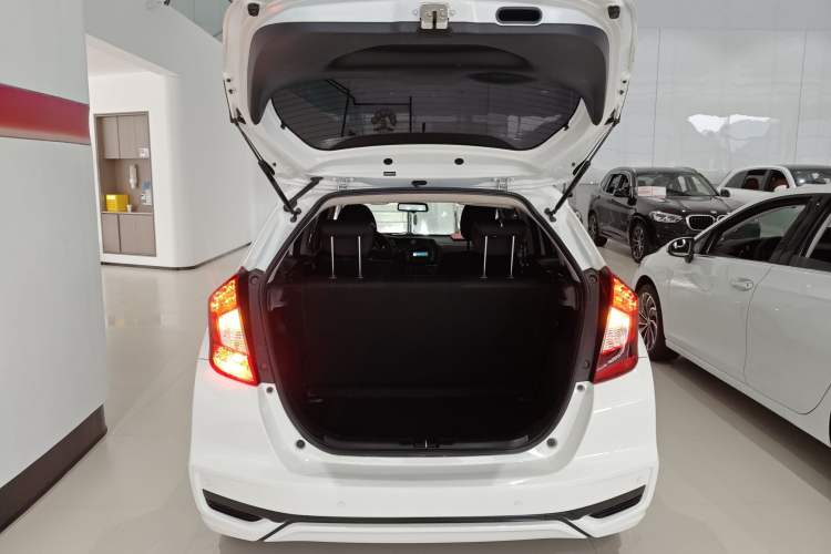 Used Honda Fit 2018 1.5L CVT Comfort Sunroof Version