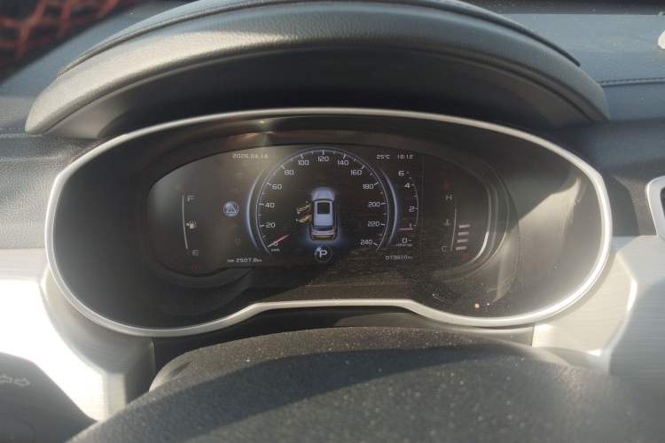 Used Geely Auto Emgrand X7 Sport 2018 1.8TD Automatic Two-Wheel Drive Smart Connect 4G Internet Edition