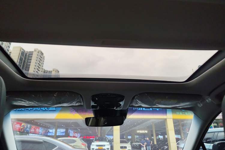 Used Toyota Venza 2023 2.0L CVT Two-Wheel Drive Luxury Edition Headliner