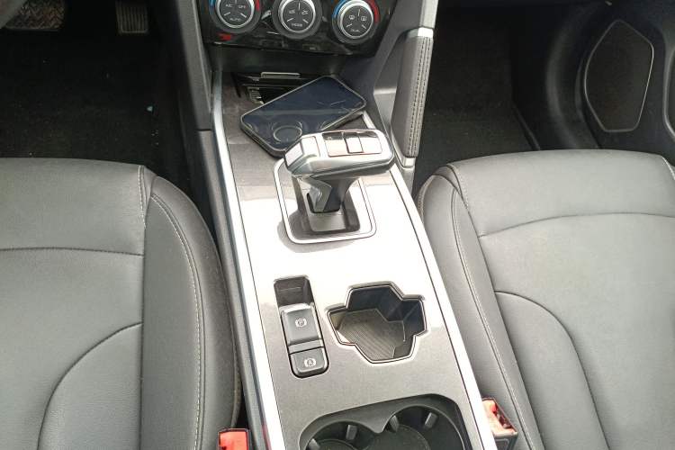 Used Haval H6 2021 Sport Edition 1.5T Automatic Elite Smart Connectivity Model with Hexagonal Grille
