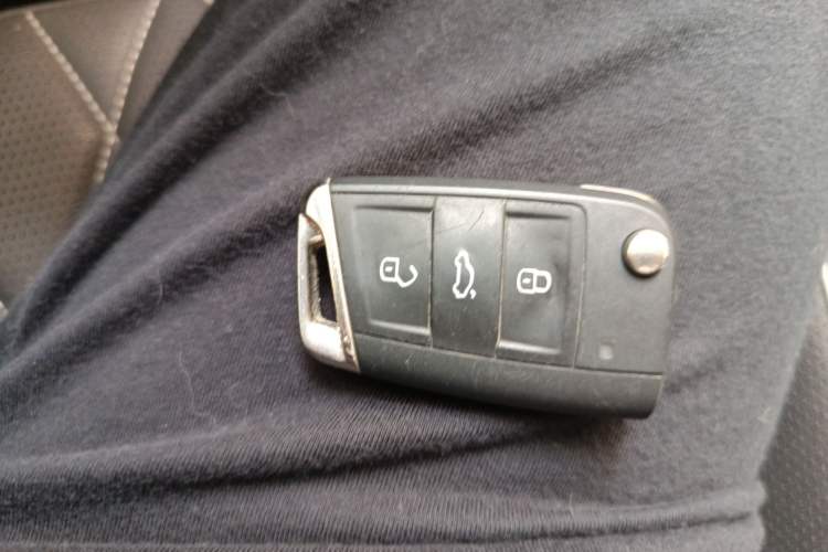 Used Volkswagen Tiguan L 2022 330TSI Automatic Two-Wheel Drive Smart Edition Vehicle Key