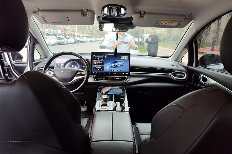 Used AION V 2021 Plus 70 Smart Technology Edition Lithium Iron Phosphate
