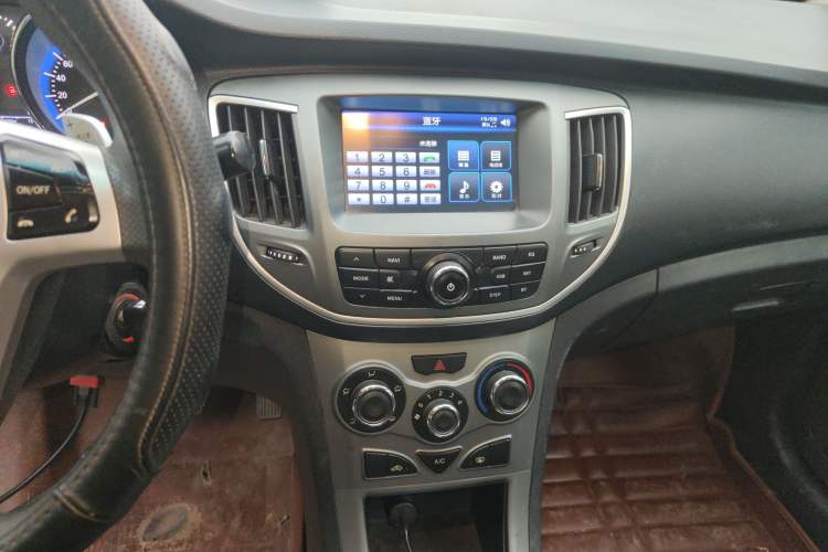 Used Cowin C3 2015 1.5L AMT Gold Diamond Edition
