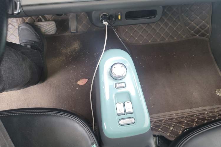 Used CHANGAN NEVO Lumin 2023 205km Xiangqin Version
