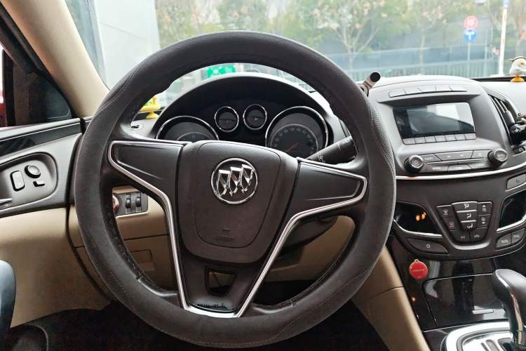 Used Buick Regal 2014 2.0L Leading Fashion Edition