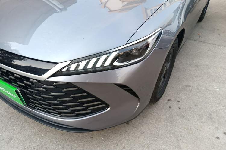 Used BYD Qin PLUS 2025 DM-i Smart Drive 55KM Leading Model
