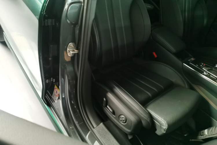 Used Audi A4L 2020 40 TFSI Luxury Dynamic Model