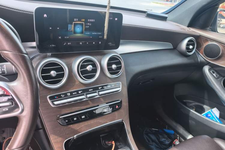 Used Mercedes-Benz GLC 2020 GLC 300 L 4MATIC Dynamic Edition
