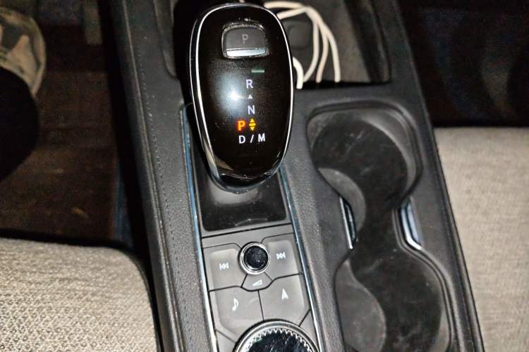 Used Cadillac XT4 2020 28T Two-Wheel-Drive Leading Version Gear Lever