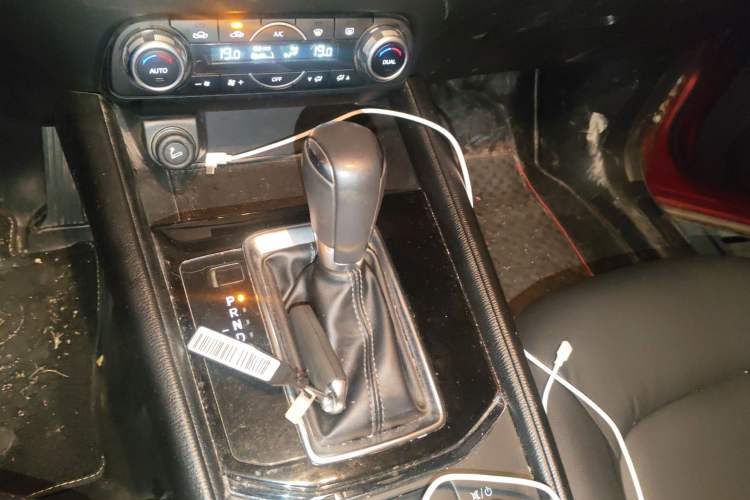 Used Mazda CX-5 2020 2.0L Automatic Two-Wheel Drive Smart Version Gear Lever