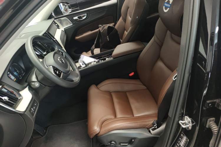 Used Volvo XC60 New Energy 2019 T8 E-Drive Hybrid Prestige Luxury Version China V Standard Left Front Seat