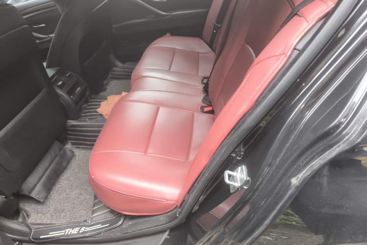 Used BMW 5 Series 2012 530Li Leading Model Left Rear Seat