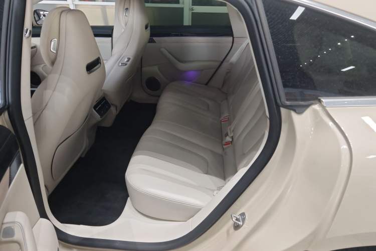 Used Hima Luxeed S7 2025 855 km Max