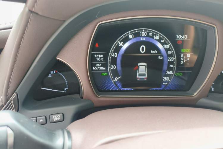 Used Lexus LS 2018 500h Premier Edition China V Standard Odometer Close Up