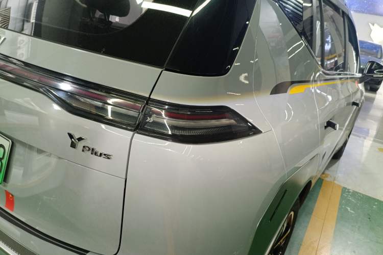 Used AION Y 2023 Plus 510 Smart Edition Right Rear Taillight