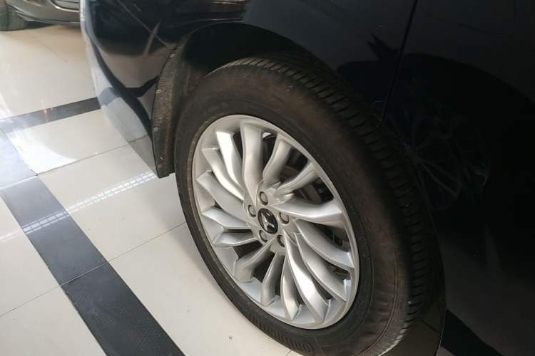 Used VOYAH Dream 2024 PHEV Extended-Range Premium Edition
