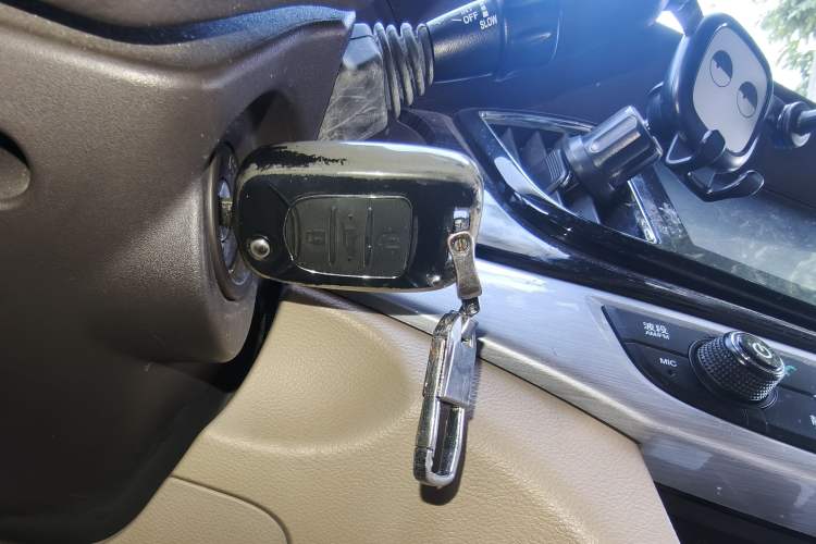 Used Baojun 730 2016 1.5L Manual Comfort Version 7 Seats China V Emission Standard