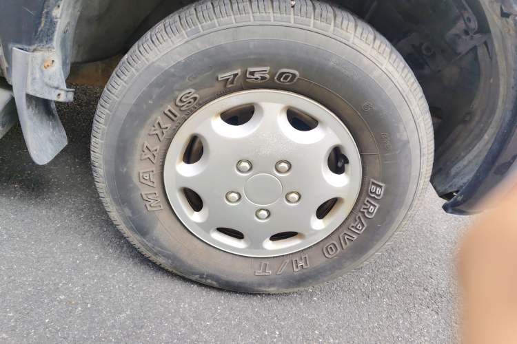 Used Foday Explorer Ⅲ 2011 2.2L Manual Gasoline Version Right Front Wheel Hub