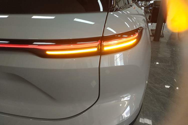 Used Nio ES6 2023 75 kWh
