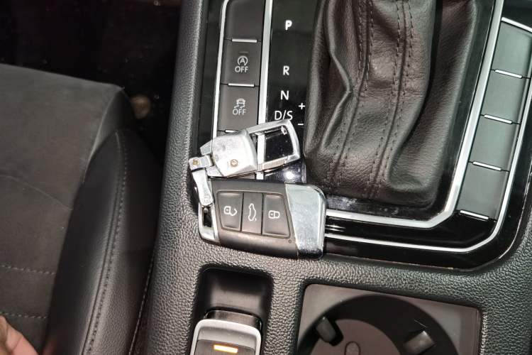 Used Volkswagen Magotan 2017 330TSI DSG Luxury Model
