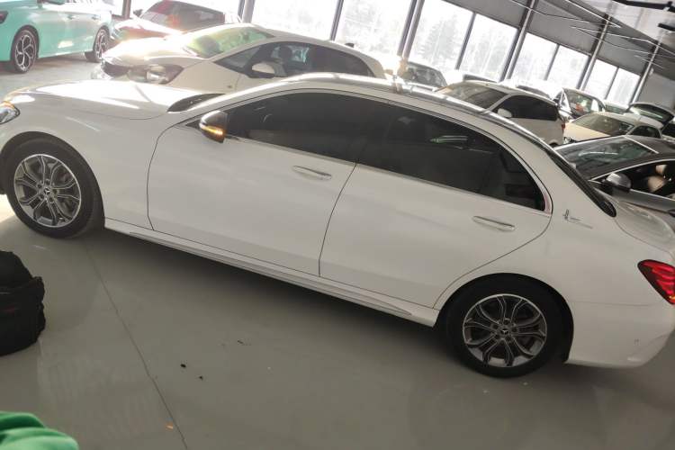 Used Mercedes-Benz C-Class 2018 C 180 L Fashion Edition Sport Version Exterior 2