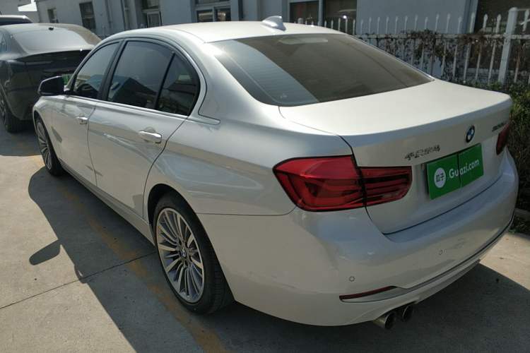 Used BMW 3 Series 2019 320Li Fashion Model

