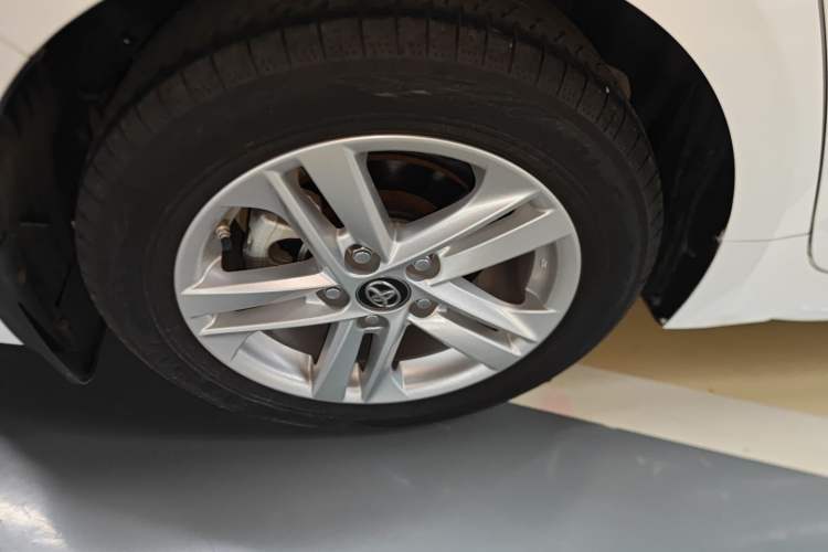 Used Toyota Levin 2022 Facelift TNGA 1.5L CVT Progressive Edition Right Rear Wheel Hub