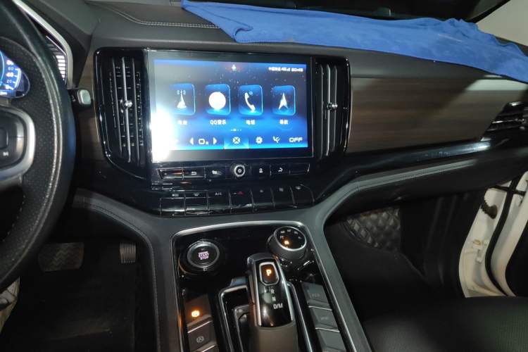 Used JMC Yusheng S350 2020 2.0T Automatic All-Wheel Drive Gasoline Comfort Edition Audio And AC Panel