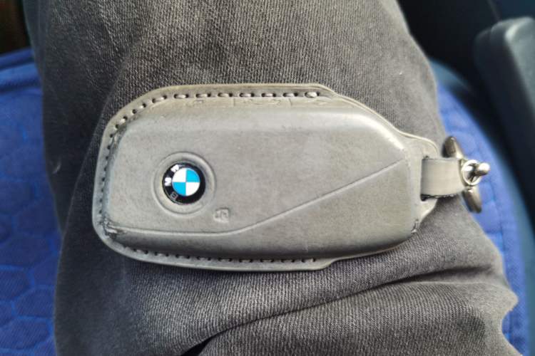 Used BMW i5 2024 eDrive 35L Prestige Luxury Package Vehicle Key