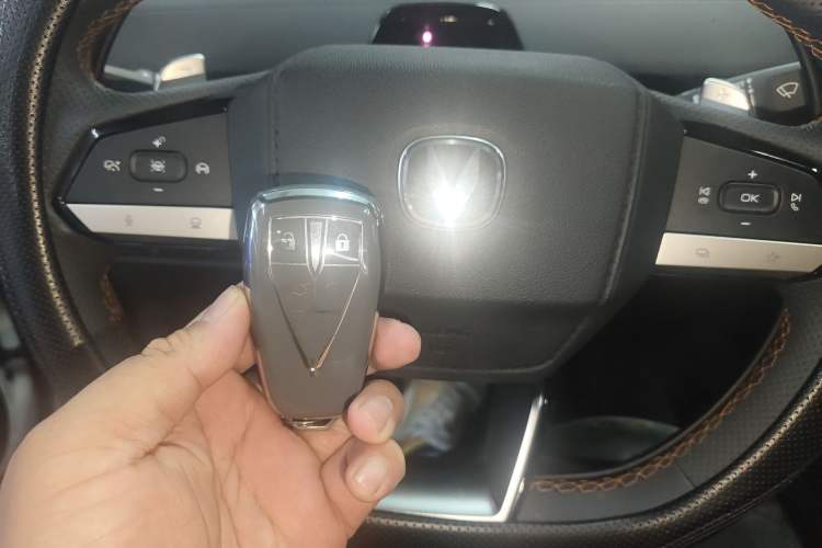 Used CHANGAN UNI-V 2023 1.5T Prestige Model
