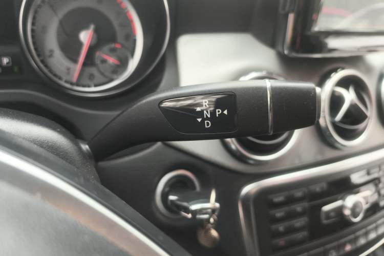 Used Mercedes-Benz GLA 2015 GLA 200 Fashion Model