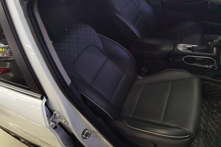 Used Hyundai Tucson 2020 280TGDi Two-Wheel-Drive GLS Smart Connectivity Version China VI Standard
