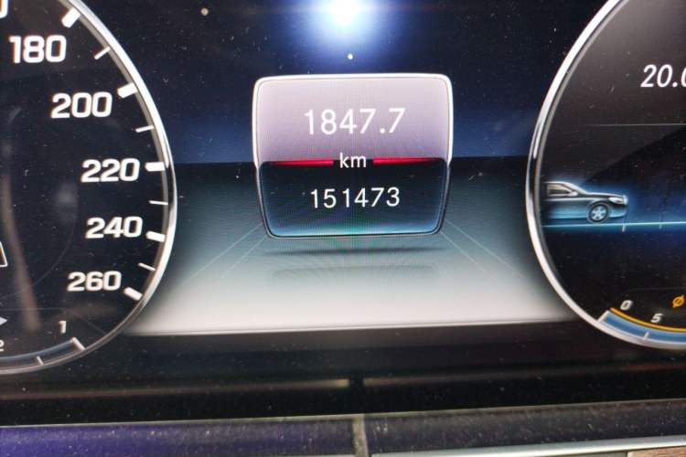 Used Mercedes-Benz E-Class 2017 E 300 L Luxury Model
