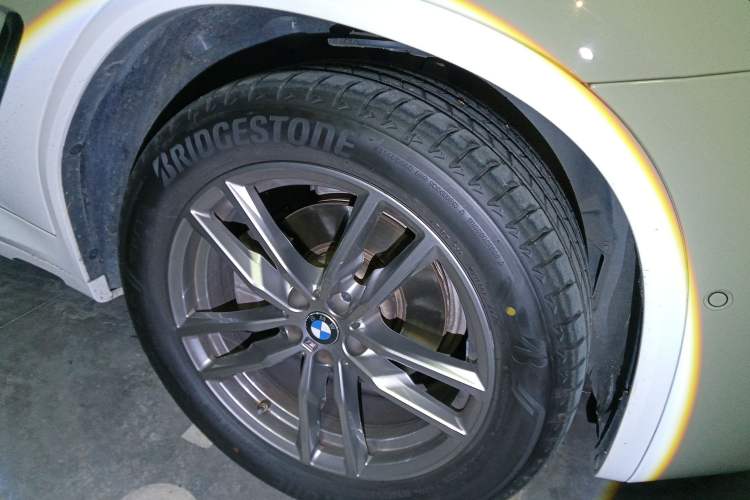 Used BMW X4 2020 xDrive25i M Sport Package Right Front Wheel Hub