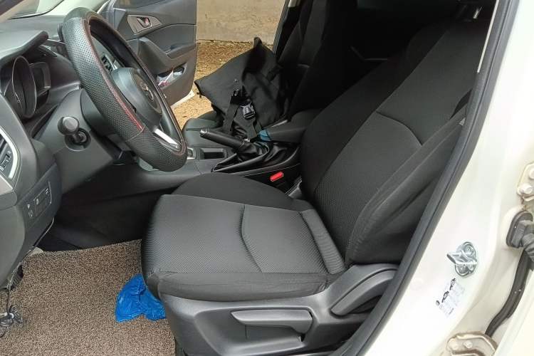 Used Mazda 3 Axela 2017 Sedan 1.5L Automatic Comfort Model Emission Standard China V Left Front Seat