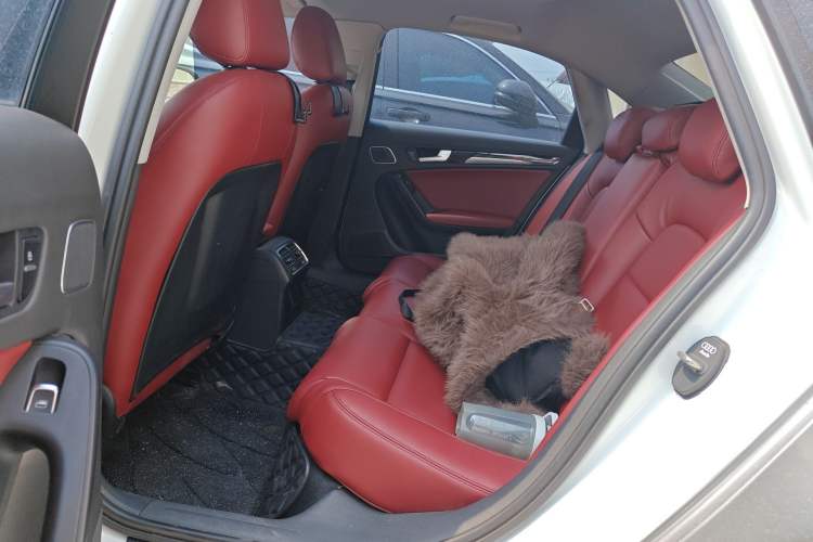 Used Audi A4L 2015 35 TFSI Millionth Anniversary Intelligent Edition Left Rear Seat