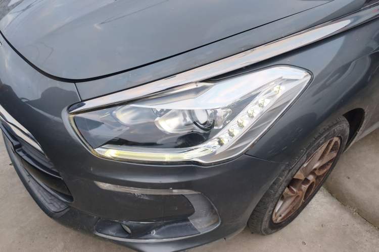 Used DS 5 2014 1.6T Elegant Version THP160