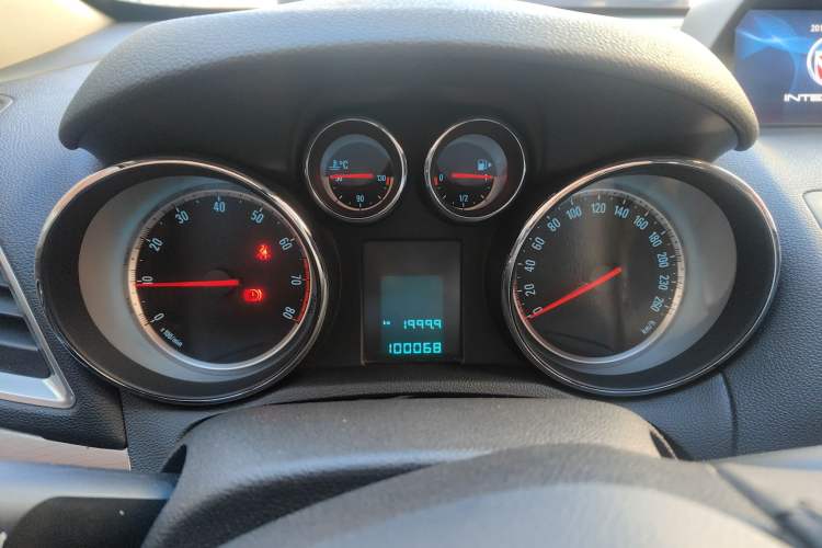 Used Buick Encore 2014 1.4T Manual Two-Wheel Drive Urban Sport Model
