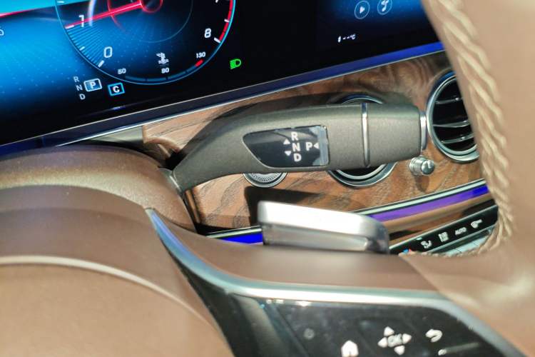 Used Mercedes-Benz E-Class 2023 Facelift E 260 L