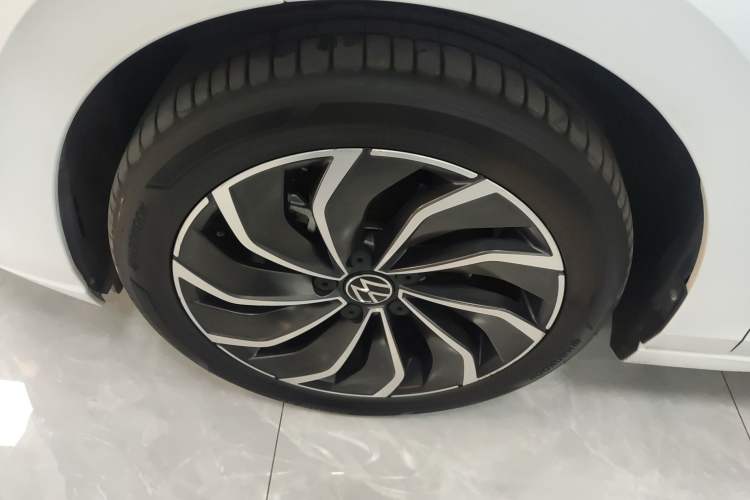 Used Volkswagen Golf 2023 Facelift 280TSI DSG Pro
