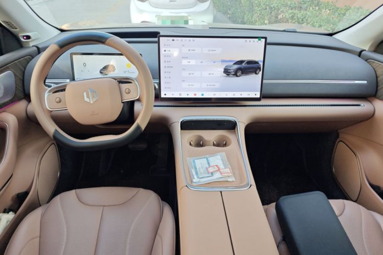 Used Leapmotor C11 2026 Range-Extended 300 LiDAR Prestige Edition
