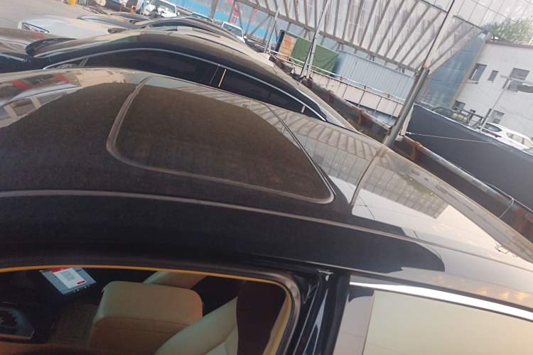 Used Toyota Camry 2015 2.0E Elite Edition Roof