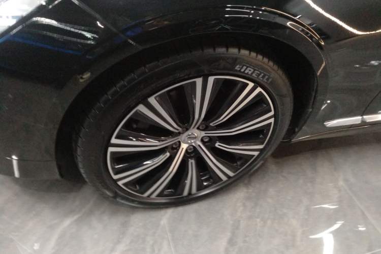 Used Volvo S90 2024 B5 Zhiyuan Luxury Edition
