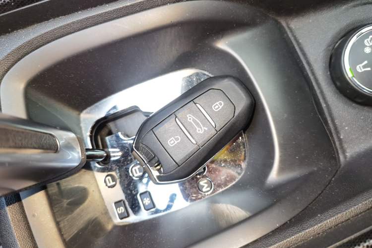 Used Citroen C3-XR 2015 1.6THP Automatic Flagship Model
