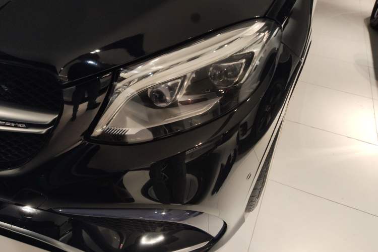 Used Mercedes-Benz GLE AMG 2015 AMG GLE 63 4MATIC
