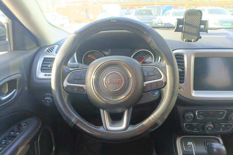 Used Jeep Compass 2019 200T Automatic Family Edition - Connected Large Screen Version