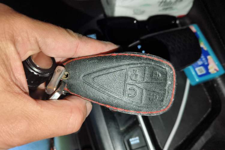 Used CHANGAN OSHAN X7 PLUS 2022 1.5T Blue Whale Edition Automatic Geeker Navigation Model
