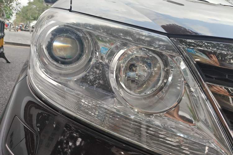 Used Honda Elysion 2012 2.4L VTi-S Prestige Edition Right Front Headlight