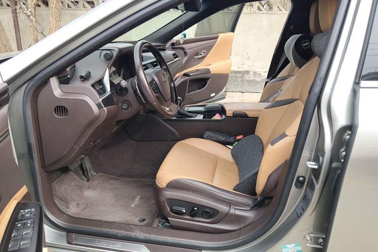 Used Lexus ES 2020 200 Luxury Edition
