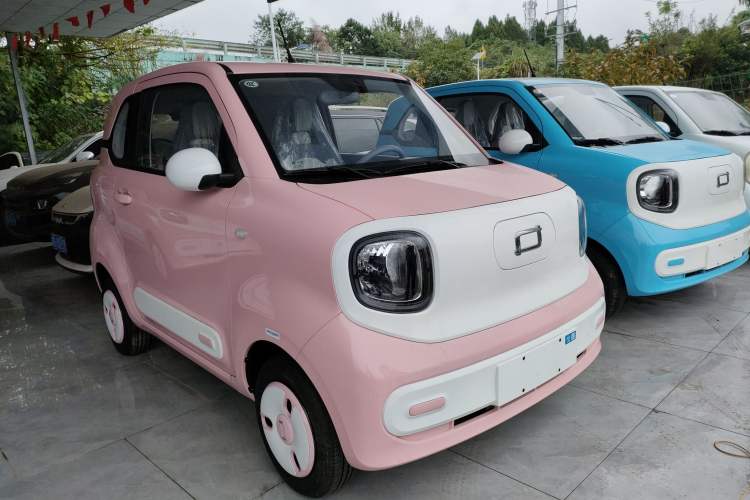 Used Bestune Pony 2025 222km Range Agile Horse
